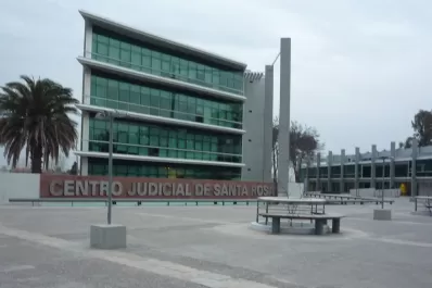 Condenan a 15 años de prisión a un albañil por violar a sus tres hijastras menores