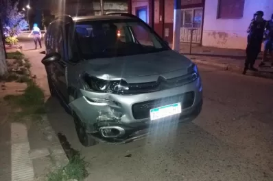 Escuchaban música a todo volumen y un vecino quiso arrollarlos