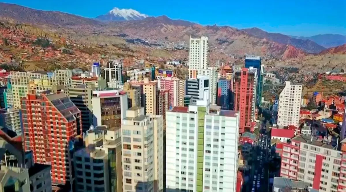 Para los hinchas Decanos: el pasaje más barato a La Paz cuesta hoy $ 10.500