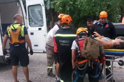 Rescataron a un mujer que sufrió un accidente en los senderos de Yerba Buena