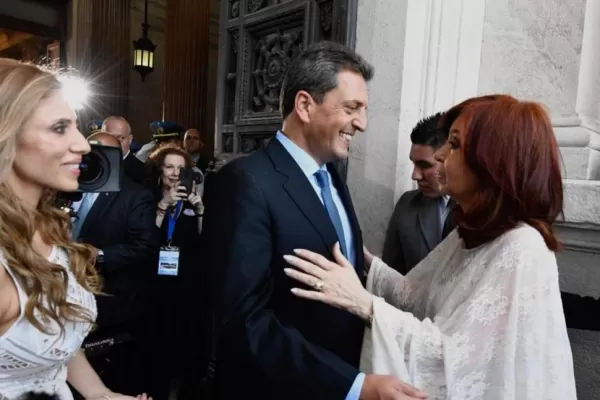 Cristina y Massa congelaron las dietas en el Congreso