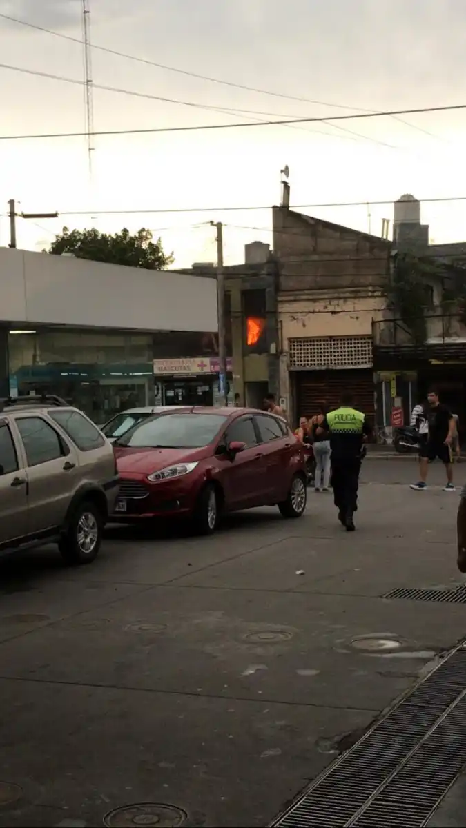 INCENDIO. FOTO ENVIADA A TRAVÉS DE WHATSAPP