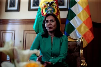 Bolivia denuncia que México y España atropellan su soberanía