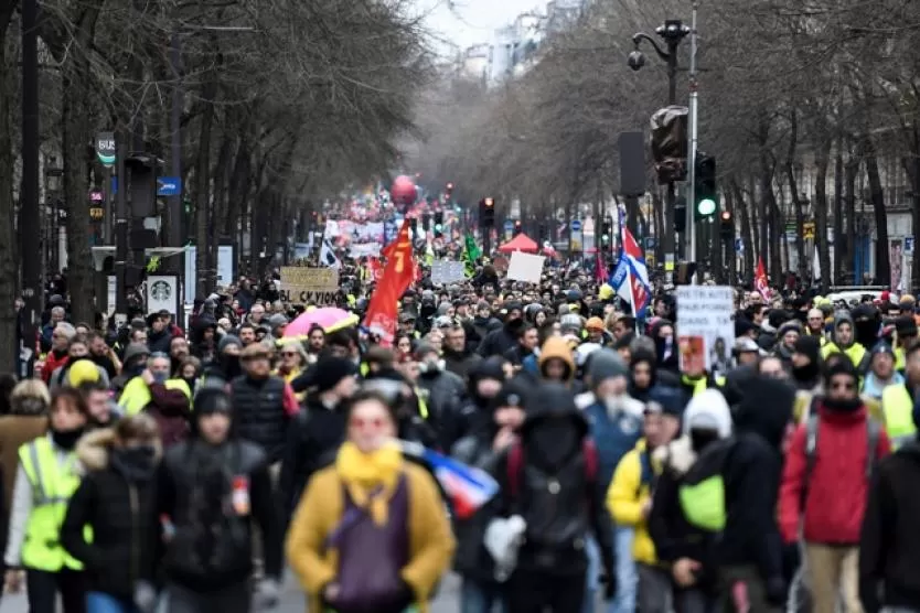 La huelga de transportes en Francia se encamina a ser la más extensa de la historia