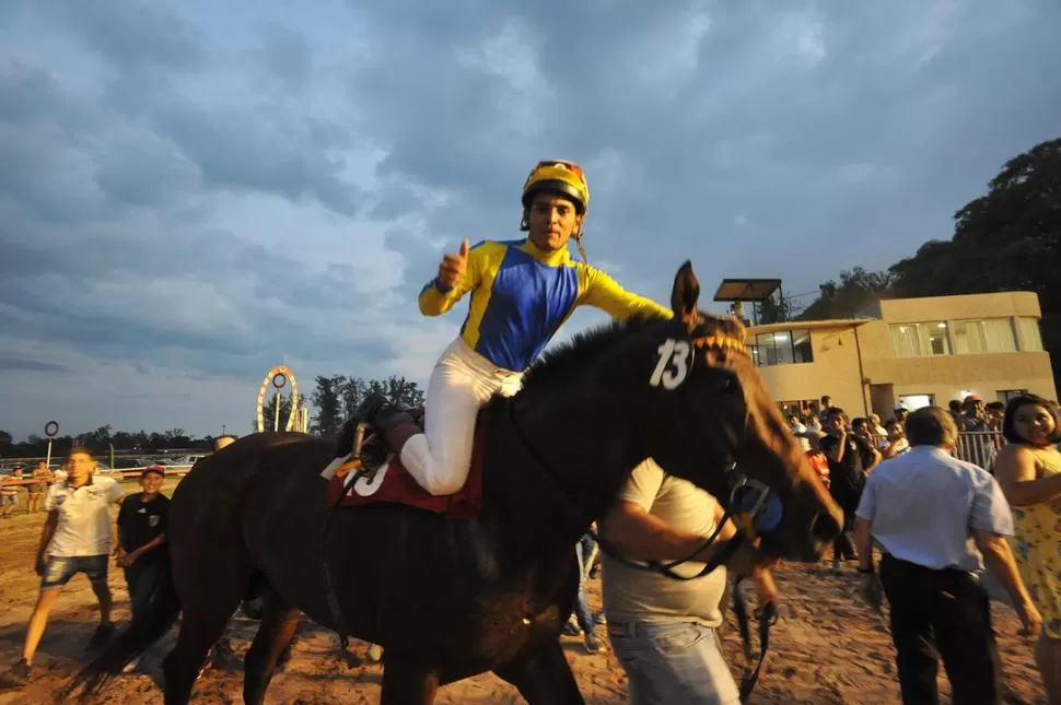 TUVO UN GRAN CIERRE DE TEMPORADA. Roberto “Saviola” Robledo triunfó en cuatro carreras y fue la figura de la reunión. la gaceta / foto de antonio ferroni