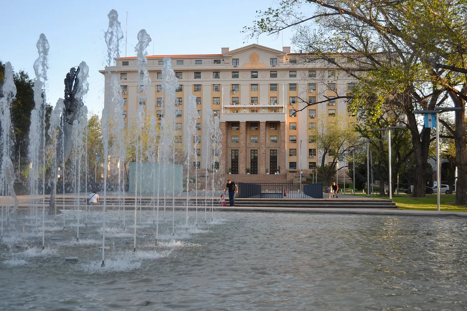 La Casa de Gobierno de Mendoza.