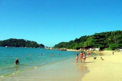 Los malabares de los tucumanos que se van de vacaciones al exterior