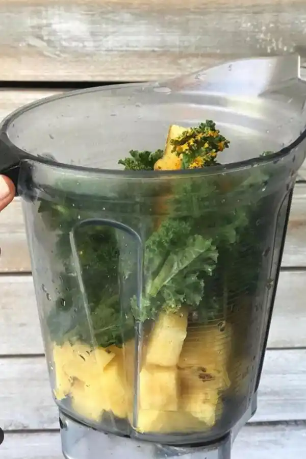 LICUAR Y FILTRAR. Esa es la clave de estos jugos que benefician la salud.  