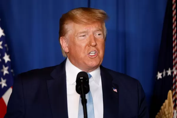 Trump amenaza con atacar 52 sitios iraníes si Teherán toma represalias por muerte comandante
