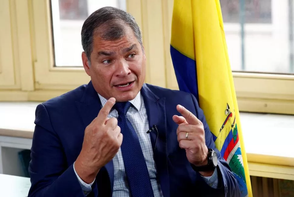 IMPUTADO.   El ex mandatario ecuatoriano, que ahora reside en Bélgica, calificó de “gran payasada” la acusación judicial en su contra, y reiteró que sufre una “persecución” judicial y política”. 