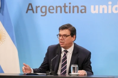 El gobierno formalizará hoy el aumento de $4.000 para los trabajadores estatales