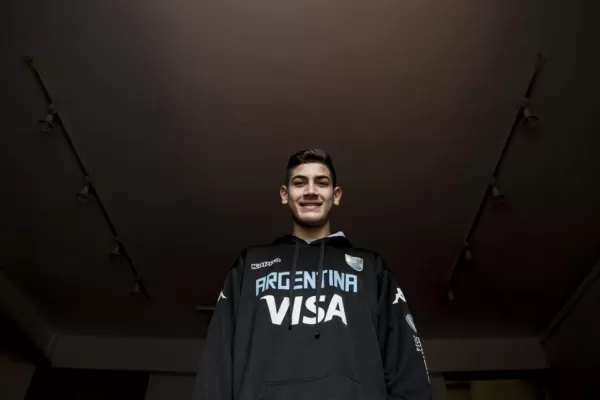 “Tomy” Allende anhela disputar el torneo U17 con la celeste y blanca