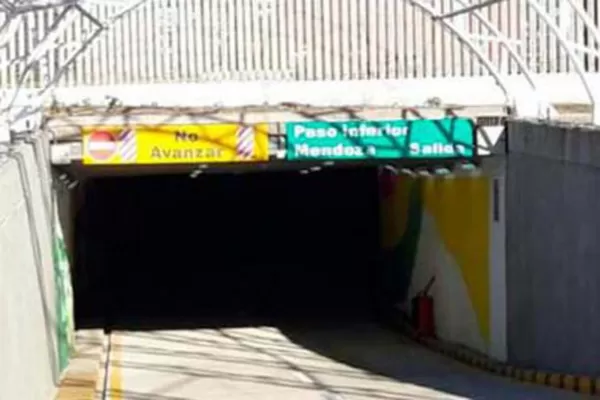 El túnel de calle Mendoza se encuentra cerrado por refacción