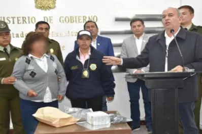 Detenida con 100.000 dólares