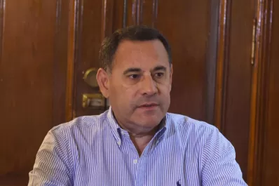 Con el decreto acuerdo, Manzur elude la ratificación legislativa