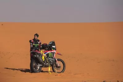 Dakar: una falla mecánica sacó a Kevin Benavides de la pelea