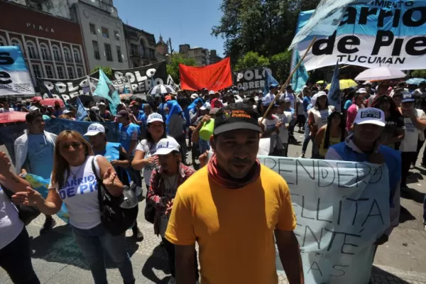 Las organizaciones sociales esperan un nuevo decreto del Gobierno