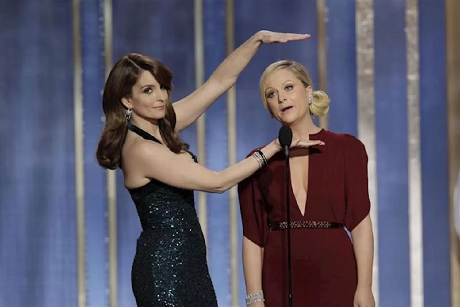 Tina Fey y Amy Poehler presentarán los Globos de Oro en 2021