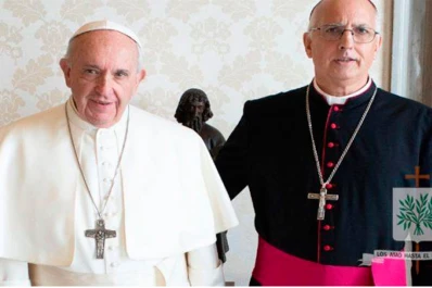 El Papa Francisco bendijo rosarios y se los envió a los militares detenidos por delitos de lesa humanidad