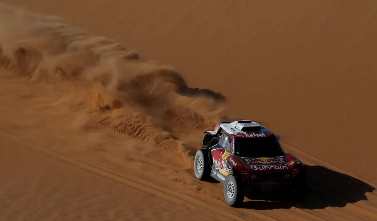Sainz sigue liderando el Dakar, pero ahora con poco margen