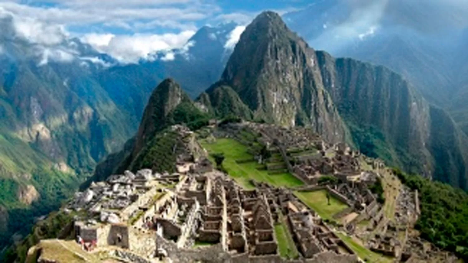 Detienen a dos argentinos por defecar en Machu Picchu