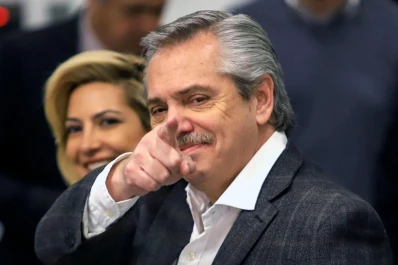 El Gobierno oficializó el incremento salarial de $4.000 para el sector público nacional