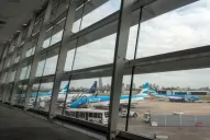 Ezeiza y Aeroparque retoman su operación normal luego de las demoras por la tormenta eléctrica