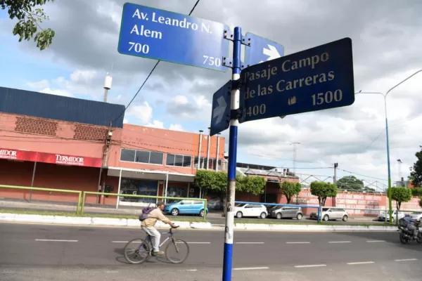 Robó, intentó escapar, los vecinos lo frenaron y lo dejaron desnudo
