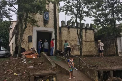 El día después de la tormenta: la comisaría del Marti Coll quedó en estado deplorable