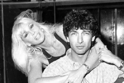 A 30 años del misterio: Ricardo Darín habló de “la tercera mano fantasmal” de la foto con Susana Giménez