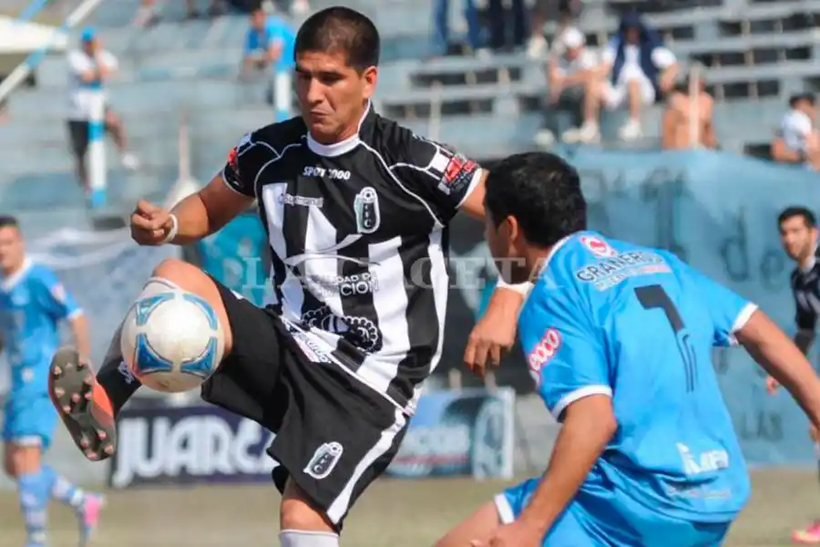 FÚTBOL. Jugando para Concepción FC. 