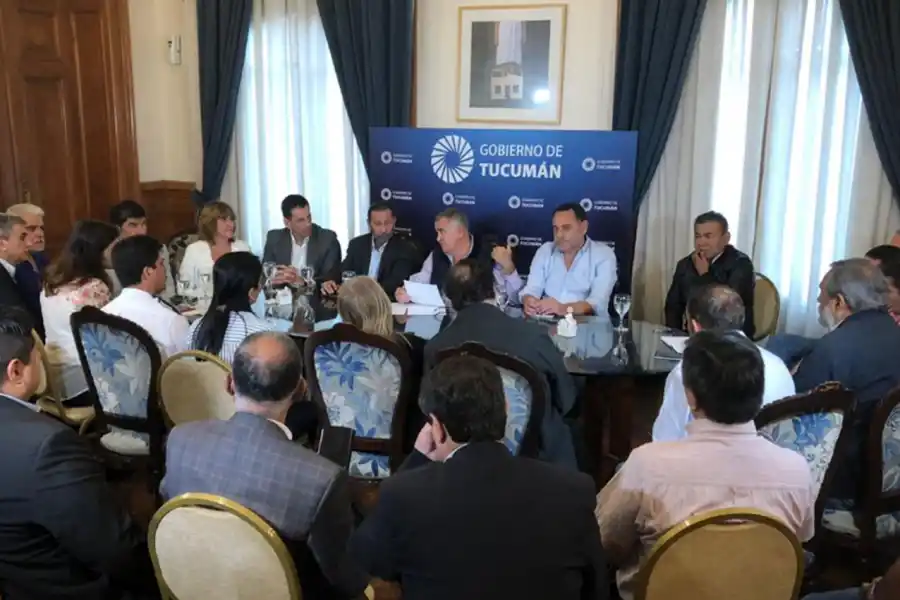 La reunión que encabezó Jaldo esta mañana con el Comité de Emergencias. 