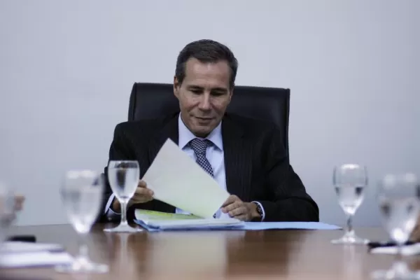 Caso Nisman: citarán a declarar a 90 agentes y exagentes de inteligencia