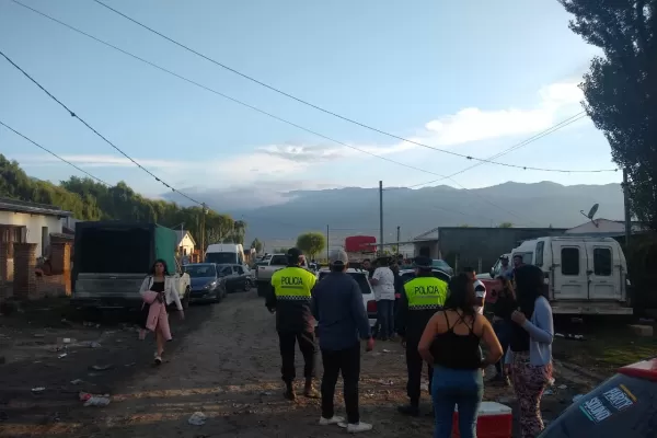 El Mollar: ruidos molestos y excesivo consumo de alcohol entre los jóvenes