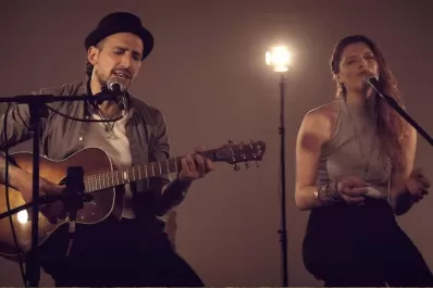 Un dúo acústico con canciones propias y llenas de poesía