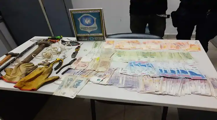 PRENSA Y COMUNICACIÓN