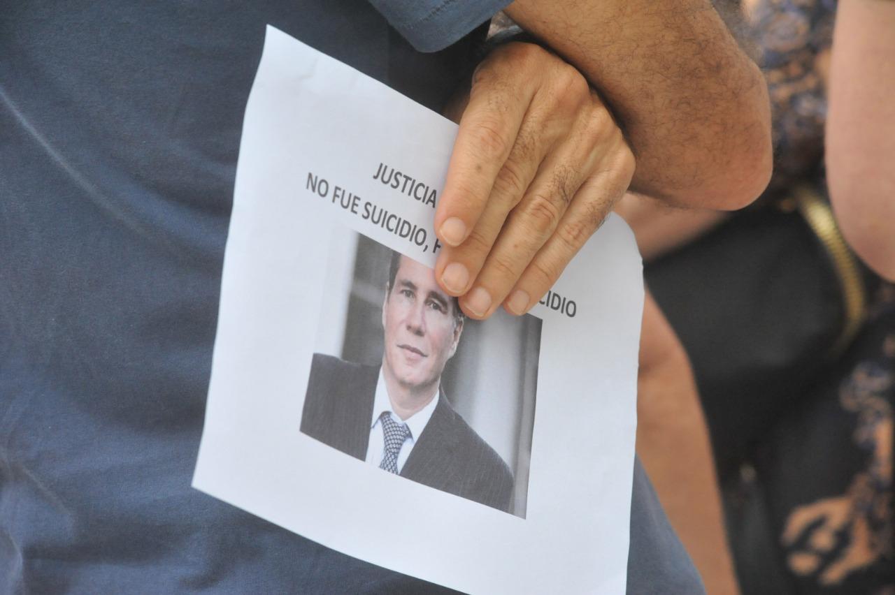 Fue asesinato, la principal hipótesis de los tucumanos en la marcha de Nisman