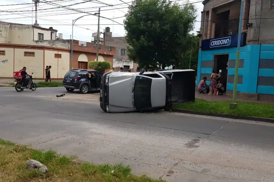 Impresionante accidente en Villa Luján