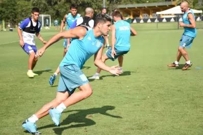 Racing tiene serios problemas para armar su defensa