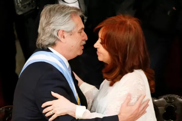El Presidente dijo que se equivoca el que piensa que tomará distancia de Cristina