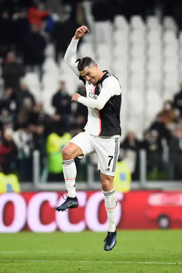 SALTO DE ALEGRÍA. Ronaldo celebra el segundo gol que le hizo a Parma, ayer. reuters