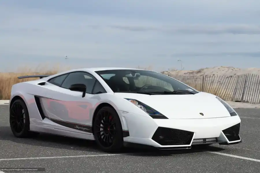Cómo es Lamborghini Gallardo Superleggera, el auto que chocó Romero