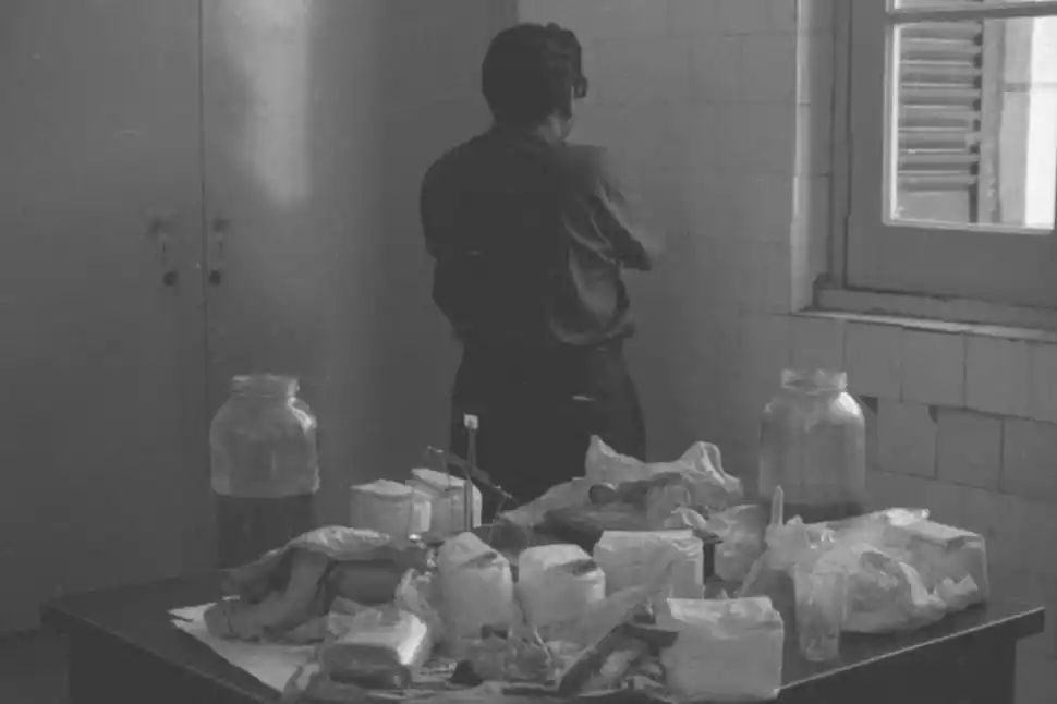 DIFERENCIA. La cocina desarticulada en Taruca Pampa era muy rudimentaria y se dudaba de su capacidad. 