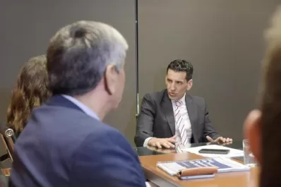 Vargas Aignasse se mostró “a favor de transparentar” el funcionamiento de la Legislatura