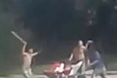 Video: conductores pelearon con piedras y machete en Tafí Viejo