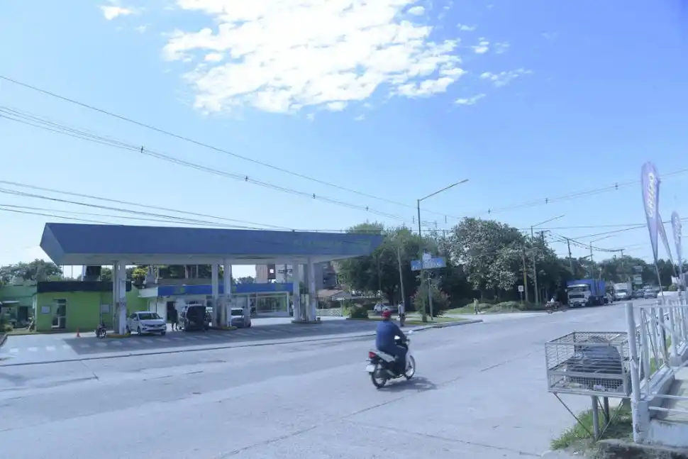 Video: conductores pelearon con piedras y machete en Tafí Viejo