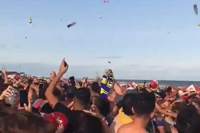 Jóvenes tucumanos reconocen que en la playa hay descontrol