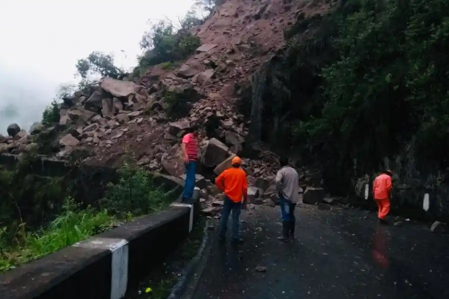 Habilitan media calzada de la ruta que sube a Tafí del Valle: el paso es intermitente