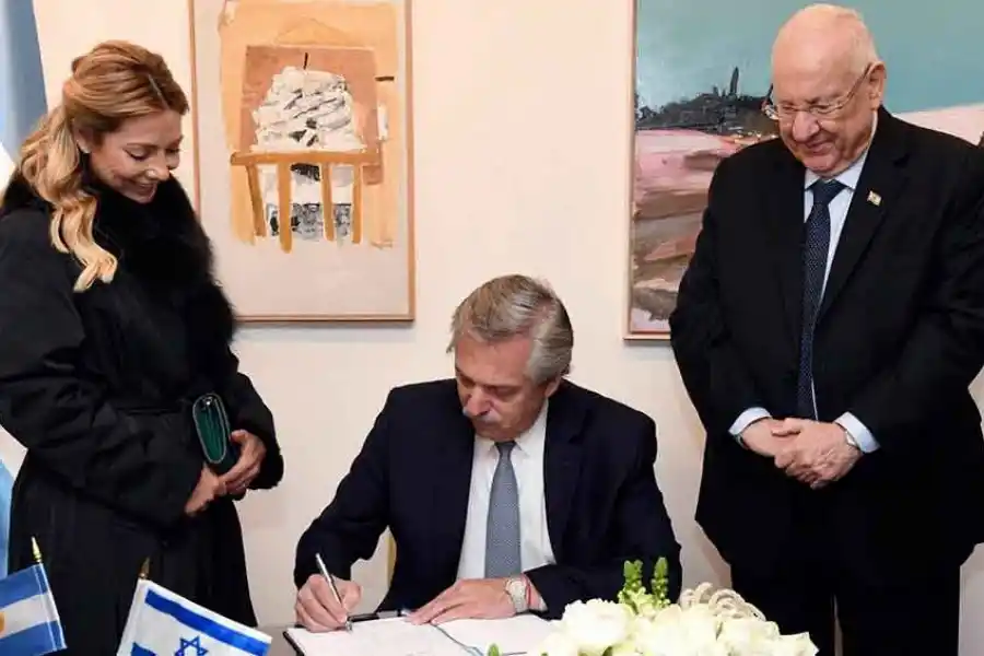 Fernández, en Israel: Nuestro compromiso por saber la verdad sobre lo que pasó en la AMIA es absoluto