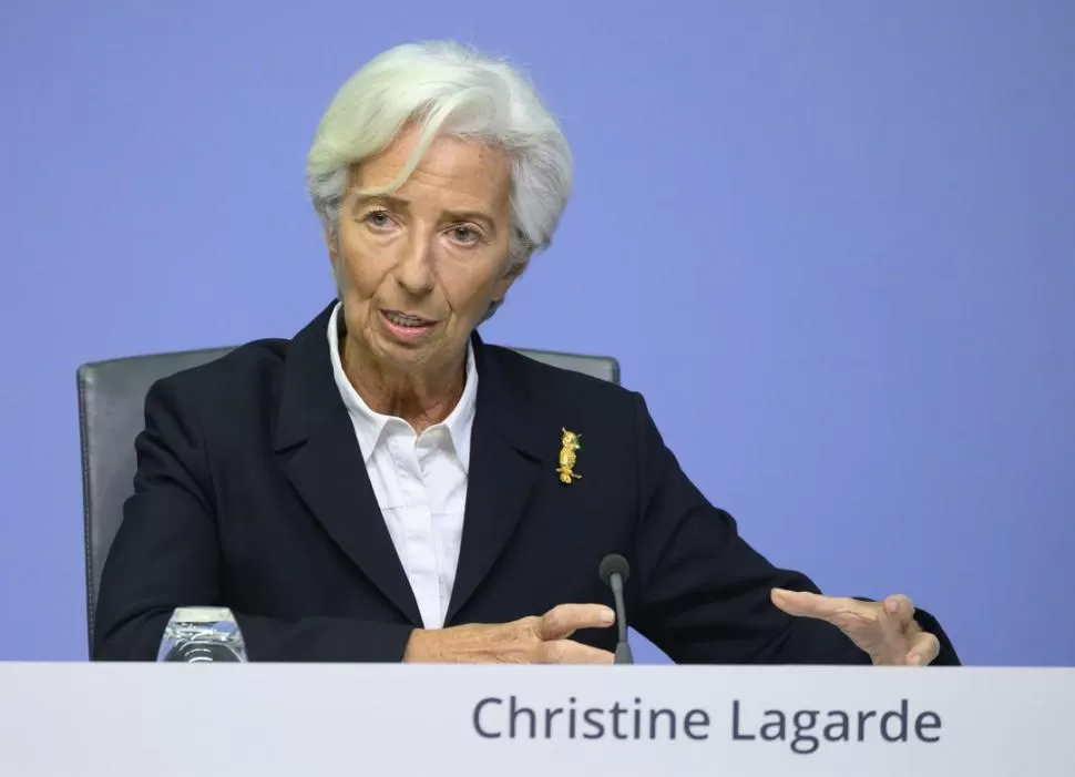EFECTIVIDAD. La revisión anunciada por Lagarde pondrá el foco en las tasas 